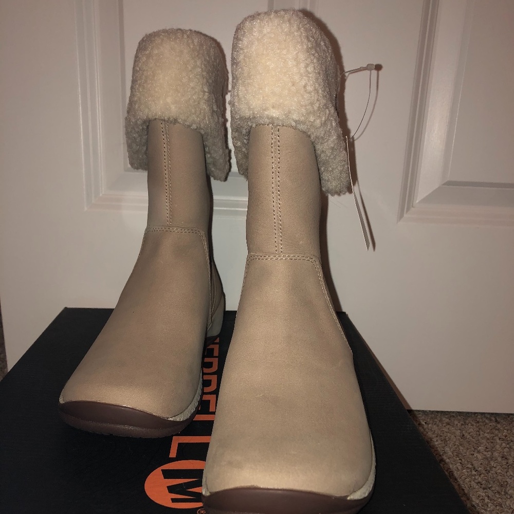 Merrell boot size 7 - Picture 5 of 6